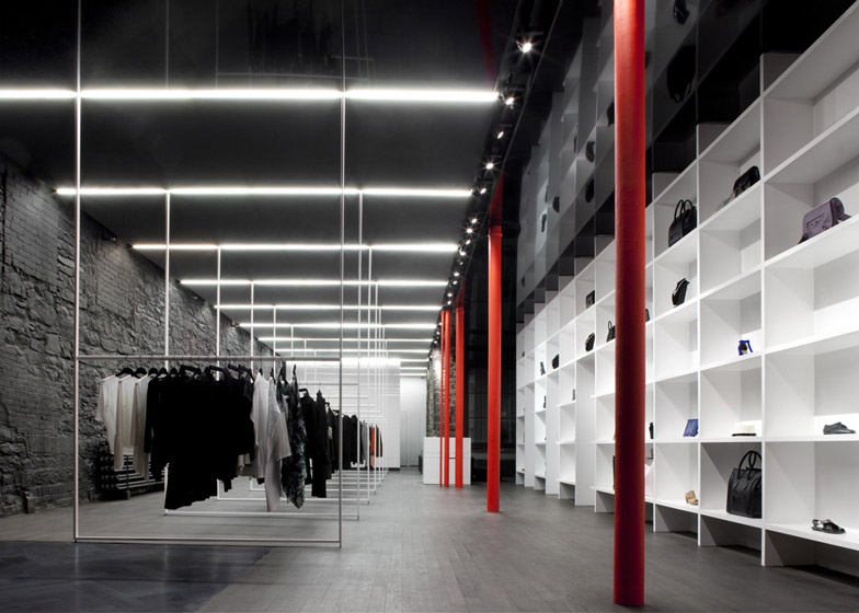 dezeen_Cahier-dExercices-boutique-by-Saucier-+-Perrotte-architectes_ss_2