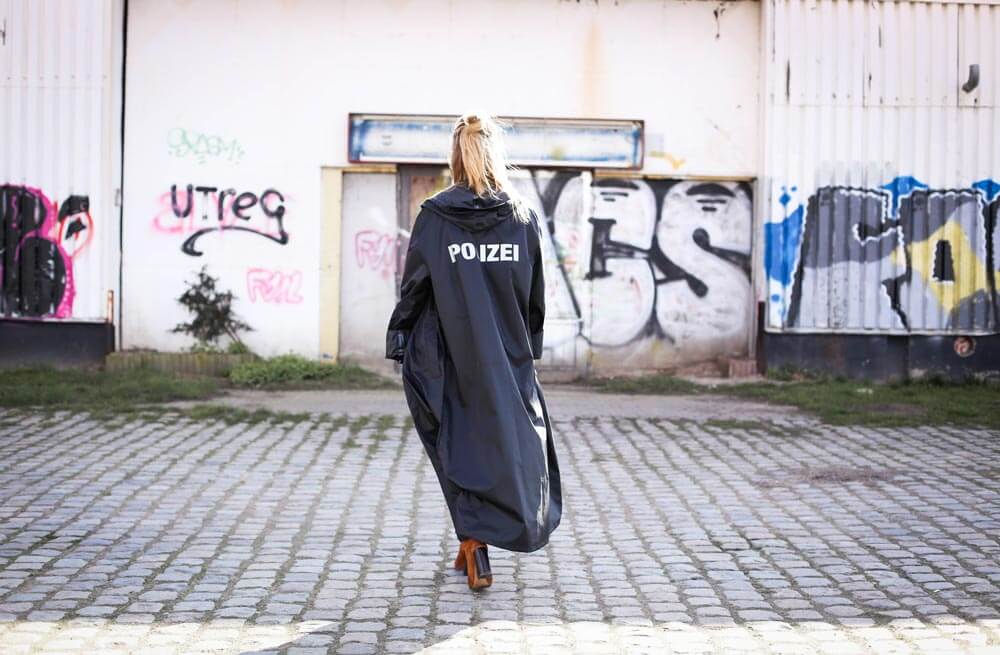 thejourneyofruth_vetements_polizeicoat_6