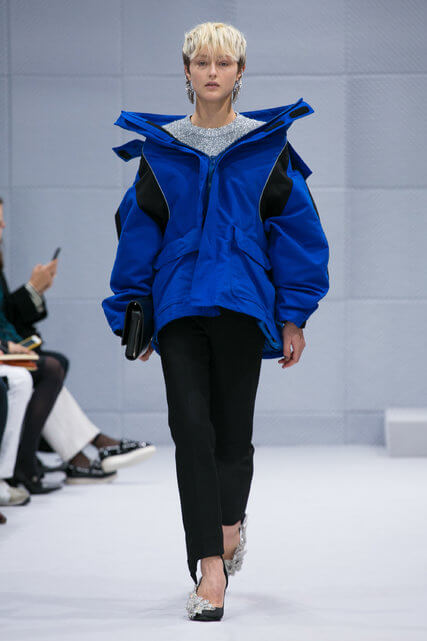 balenciaga-fall-2016-rtw-slide-n9tn-blog427