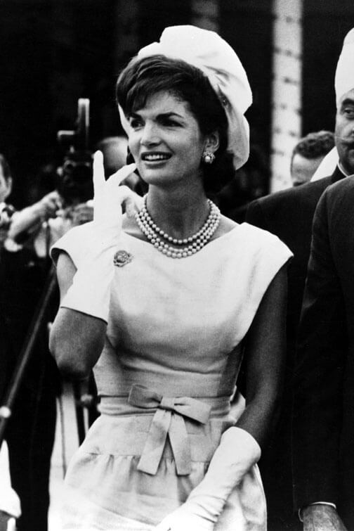 Stars wearing pearls
