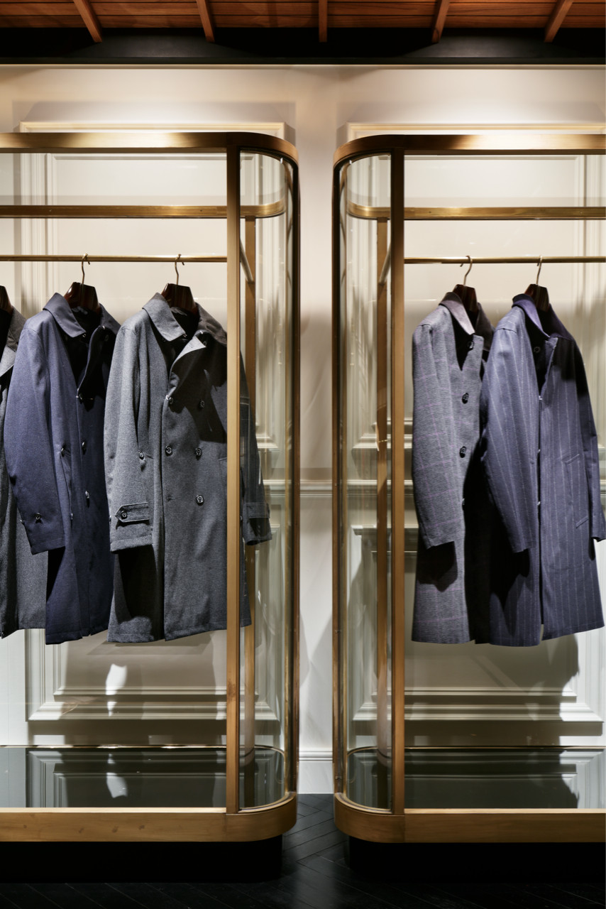 MACKINTOSH AOYAMA STORE 11