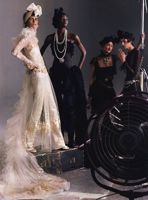 2eb1c24b2b609c63a9949d8799d6616a–annie-leibovitz-photography-vogue-photography