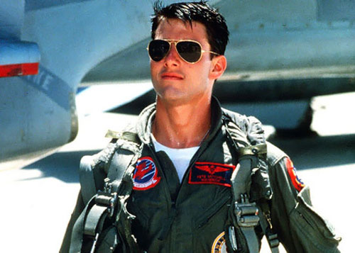 Cruise) 的成名作《壯志凌雲》(Top Gun)Ray-Ban Aviator