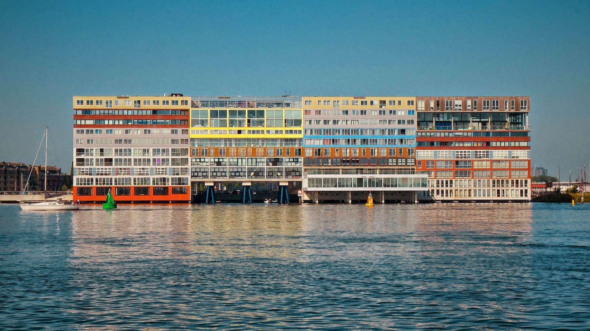 Silodam_pnwbot_from_Flickr
