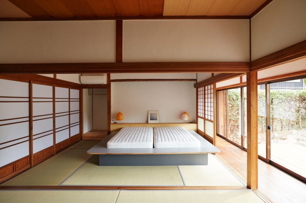 akedaroom1.jpeg-1024×682